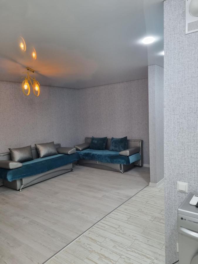 Амстердам Apartment Kremenchuk Luaran gambar