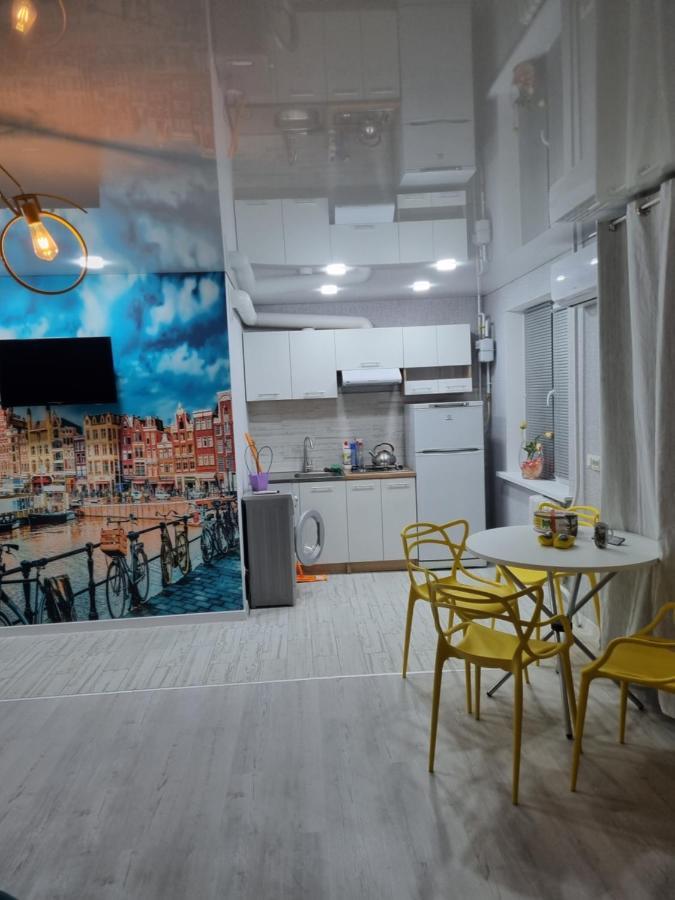 Амстердам Apartment Kremenchuk Luaran gambar