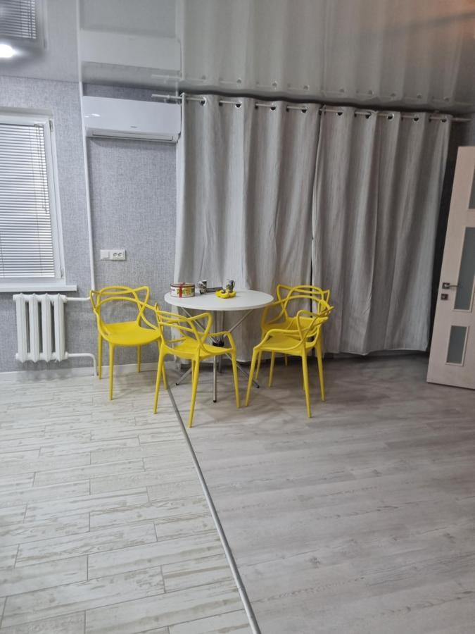 Амстердам Apartment Kremenchuk Luaran gambar