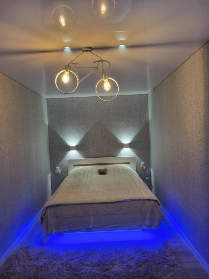 Амстердам Apartment Kremenchuk Luaran gambar